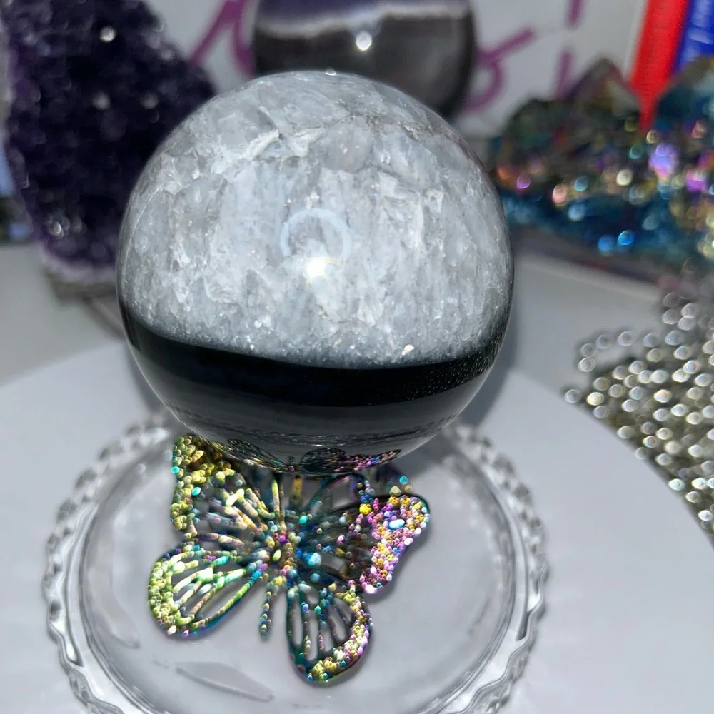 Quartz and Black Onyx/Agate Sphere 67 MM - BLAGQTZ-001 PRICE FIRM - Picture 3 of 5